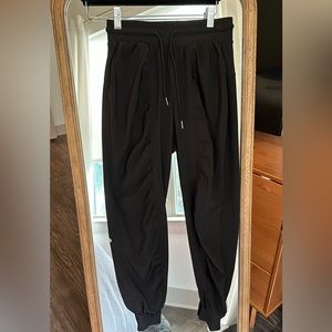 Lululemon Dance Studio Midrise Joggers size 4